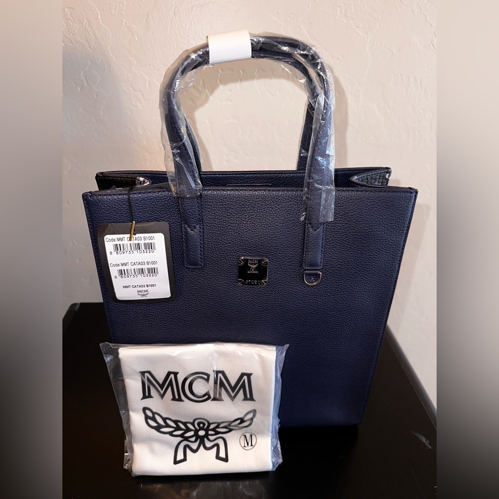 NWT MCM Purse w/Dust Bagโ๐โโโ - Picture 6 of 16